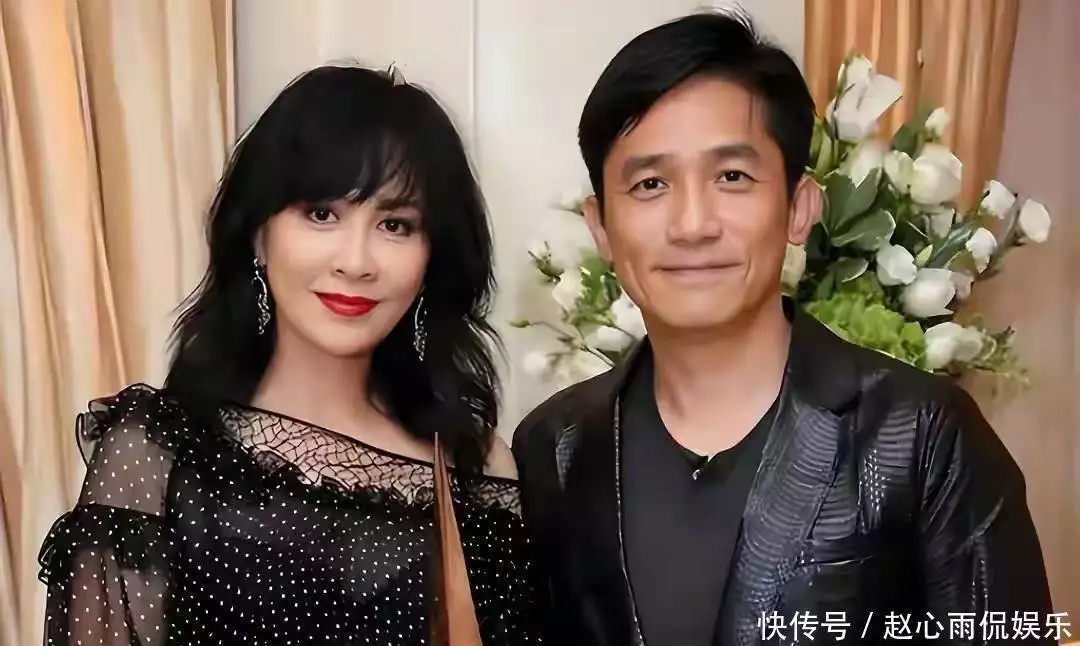 章泽天刘嘉玲播客录制_章泽天 娱乐圈_刘嘉玲章泽天访谈